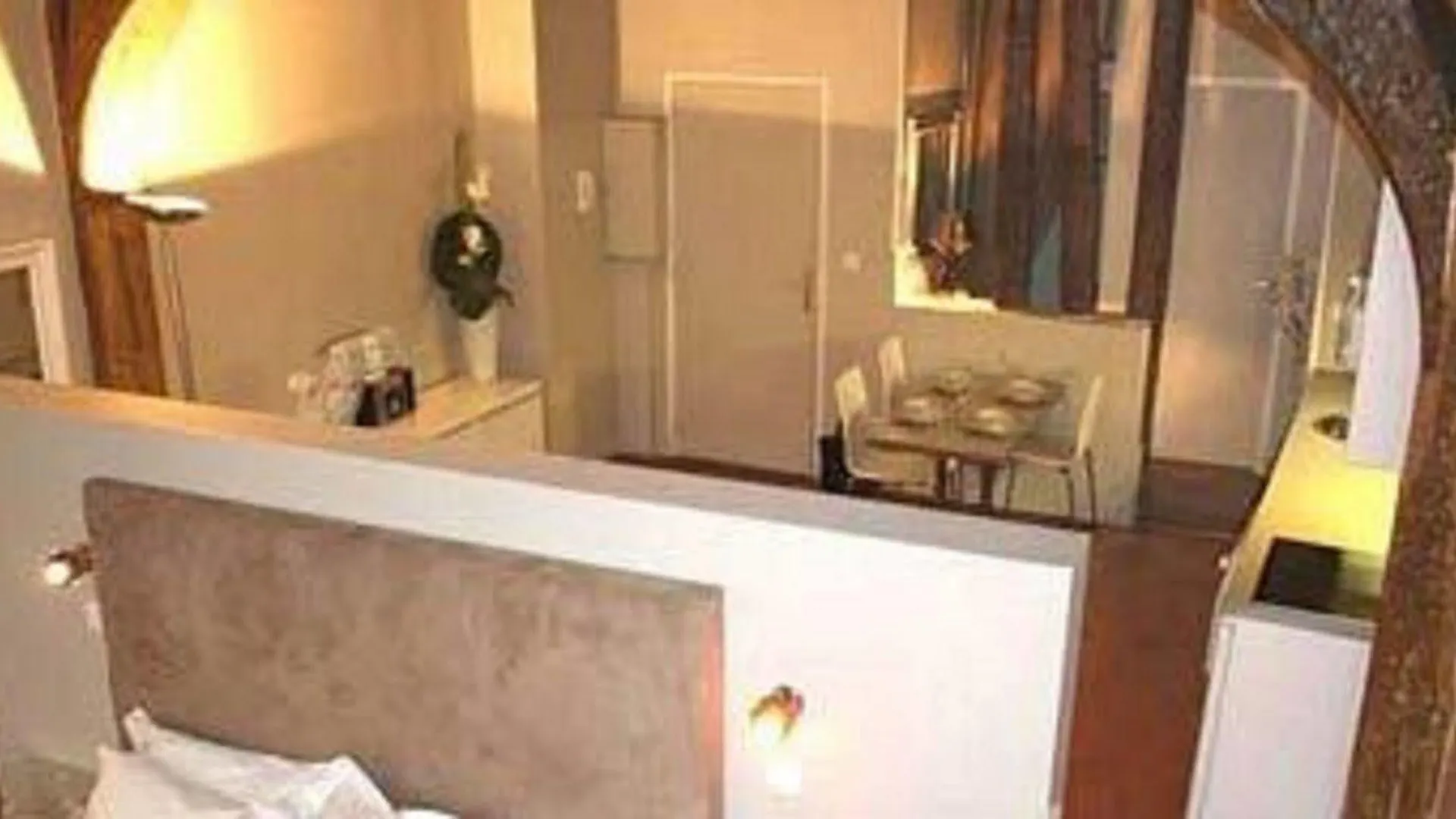 Du Louvre Aparthotel